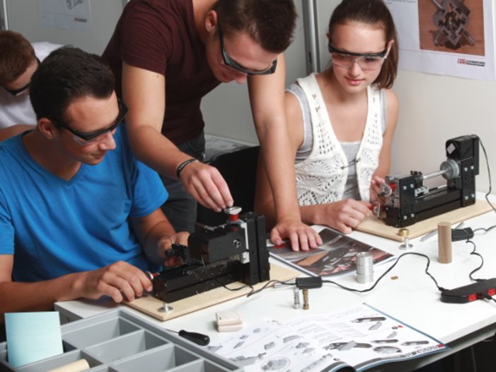 UNIMAT Technikset im Unterricht