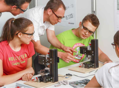 UNIMAT ML Einsatz im Klassenraum