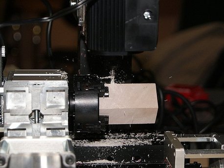 UNIMAT CNC 4 Achsen Fräse 