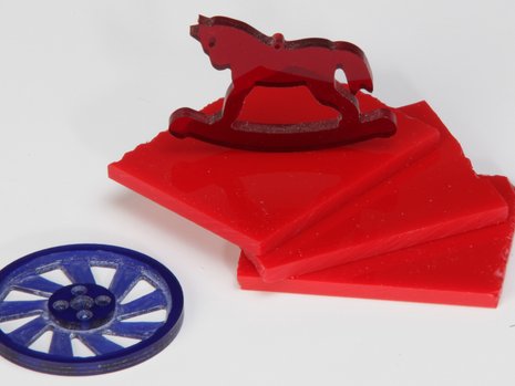 Acrylplatten Rot für CNC Fräsarbeiten